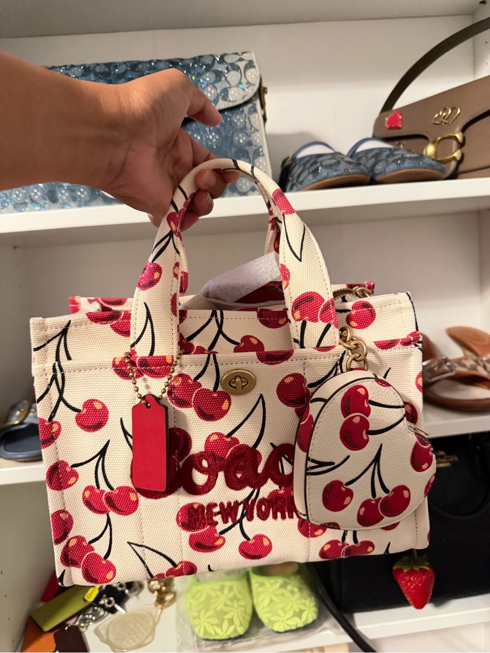 NWT Coach Cherry Print Cargo Tote 26 Rare Find - Picture 2 of 8